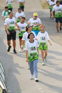 BIB: 
                            <button type="button" onclick="openModal(3555419)" class="btn btn-primary btn-sm float-right btn-popup" data-toggle="modal" data-target=".modal-high-quality">
                        <i class="fas fa-shopping-cart"></i> Add to Cart
                    </button>
                                            <button type="button" onclick="isThisMe(3555419, true)" class="btn btn-success btn-sm float-right btn-popup btn-isme hidden" data-toggle="tooltip" data-placement="bottom" title="นี่คือรูปของคุณใช่ไหม คลิกที่นี่เพื่อเอาเข้าอัลบั้ม">
                        <i class="fas fa-plus"></i> Add to album
                    </button>
                    <button type="button" onclick="isThisMe(3555419, false)" class="btn btn-warning btn-sm float-right btn-popup btn-isnotme hidden">
                        <i class="fas fa-ban"></i> Remove from album
                    </button>